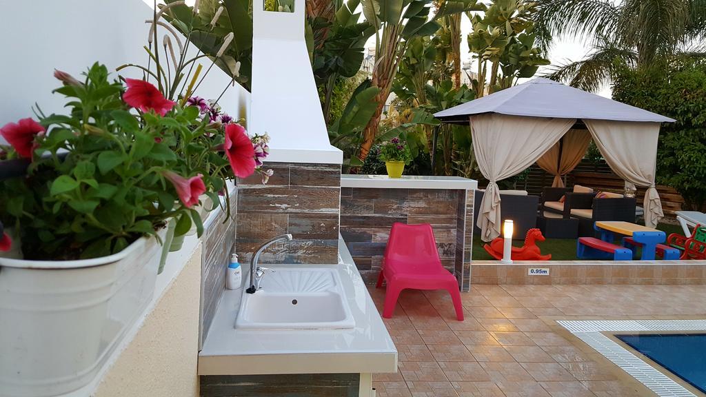 Gabriel Villa Protaras Buitenkant foto
